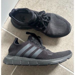 Adidas Swift Run Sneakers